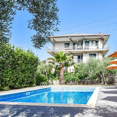 Apartment Stunning Apartment In Santa Venerina Santa Venerina