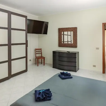 Apartment Stunning Apartment In Santa Venerina Santa Venerina