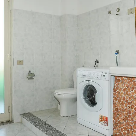 Stunning Apartment In Santa Venerina